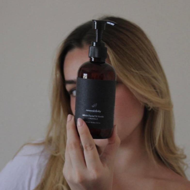 Jabón Facial de Té Verde y Vitamina E 7
